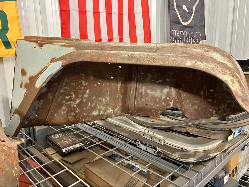 Jeepster Commando Fenders