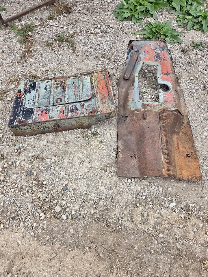 Jeep CJ2A Tunnel and Tool Box